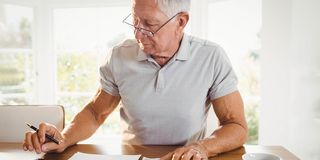 Welche Versicherungen braucht ein Rentner?