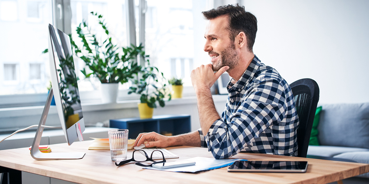 Kosten durch Homeoffice Mann im Homeoffice