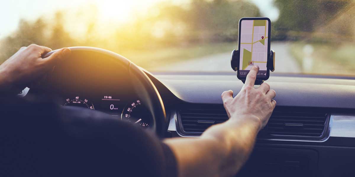 Handy am Steuer: Neues Gerät soll abgelenkte Autofahrer überführen – Test  startet bereits im Juni