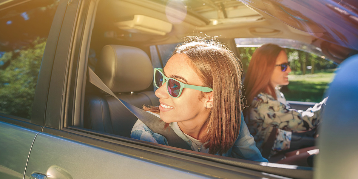 Fahranfänger in der Probezeit im Auto